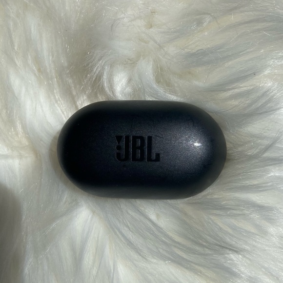SOLD • JBL Wireless Bluetooth Earbuds - Picture 2 of 4